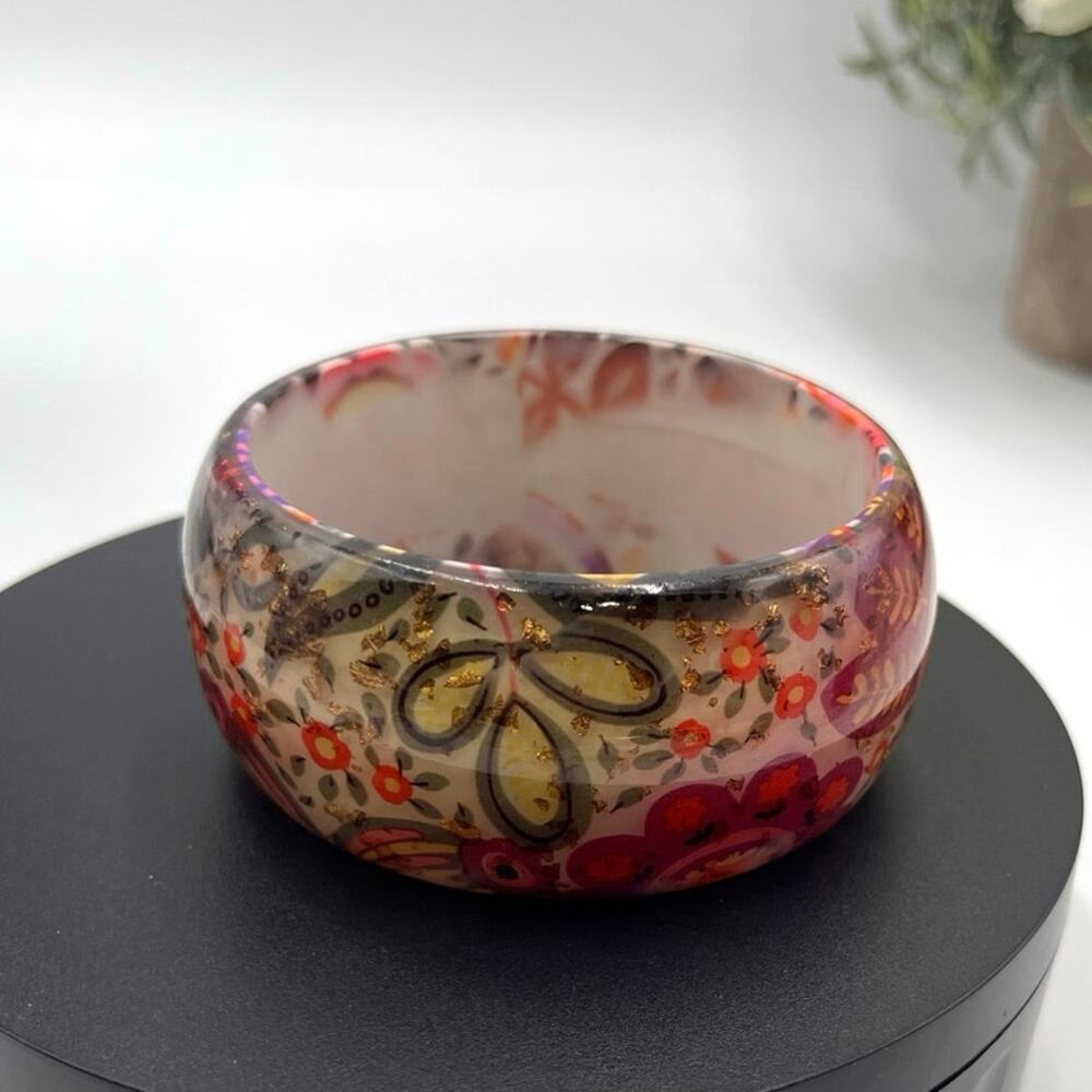 Lucite Vintage Gold Fleck Multicolor‎ Floral Chunky Runway Round Bangle Bracelet